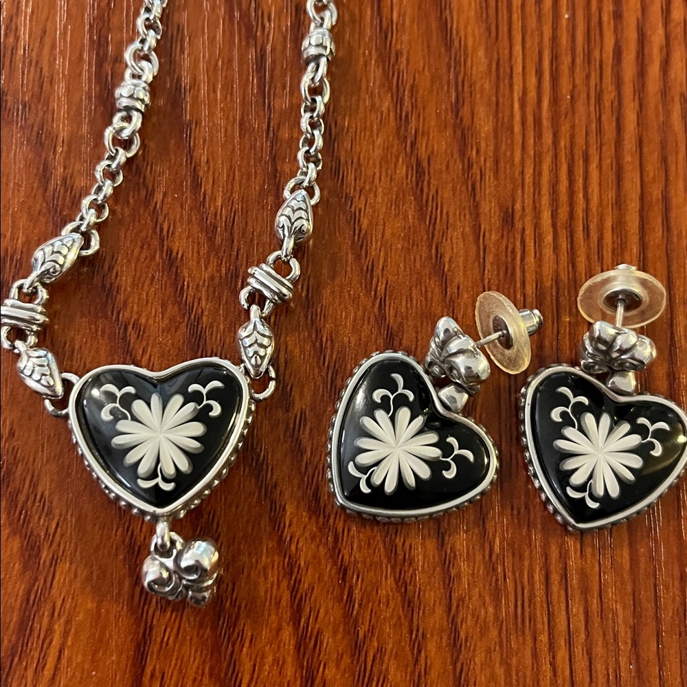 Brighton Reversible Water Lily Necklace with Earrings